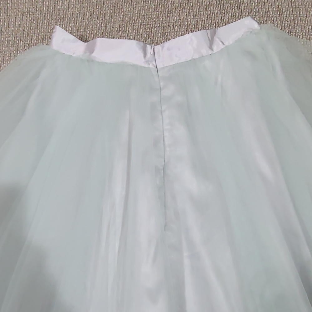 Mint Green tulle skirt by space 46 boutique - Picture 5 of 7